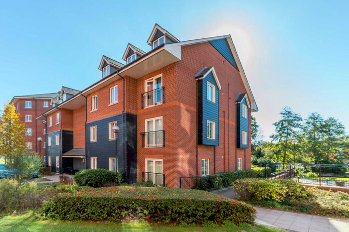 2 Bedroom Apartment To Rent In John Dyde Close, Bishops Stortford, CM23