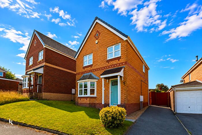 3 Bedroom Detached House For Sale In Aintree Drive, Lower Darwen, BB3