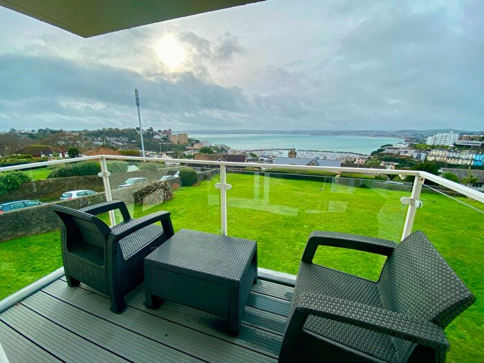 2 Bedroom Flat To Rent In Grafton Court, Grafton Road, Torquay, TQ1