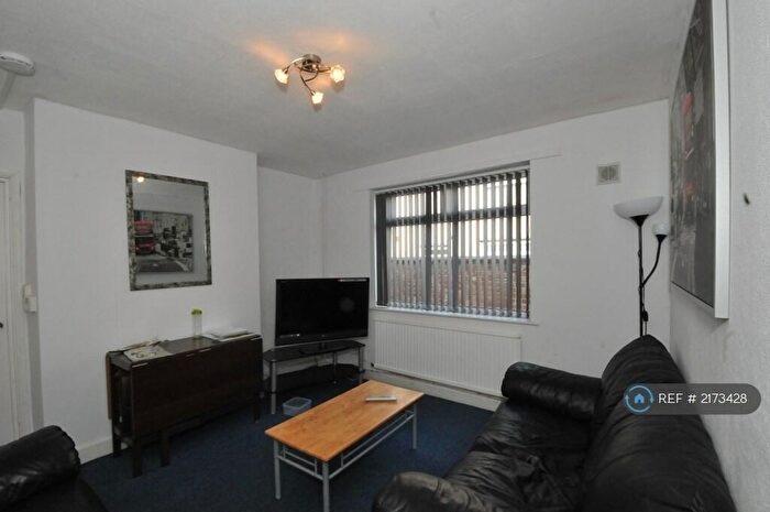 4 Bedroom Semi-Detached House To Rent In Botoner Road, Coventry, CV1