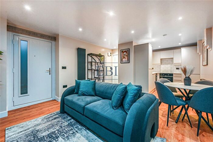 1 Bedroom Maisonette To Rent In Norton Road, Southborough, Tunbridge Wells, TN4