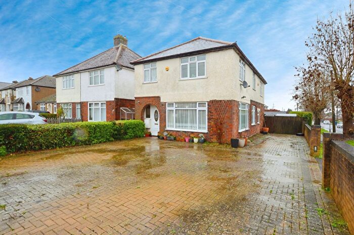 5 Bedroom Detached House For Sale In Chartridge Lane, Chesham, HP5