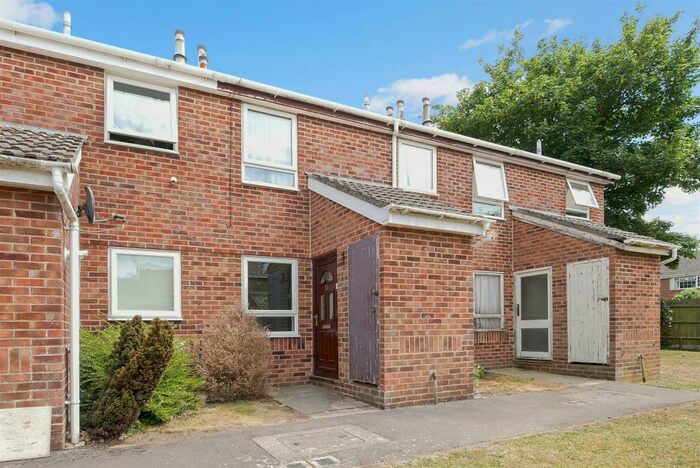 1 Bedroom Flat To Rent In Kensington Road, Chichester, PO19