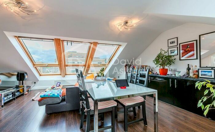 1 Bedroom Apartment To Rent In High Street, Hornsey, London, N8