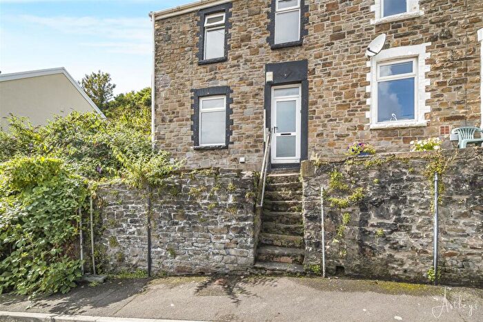 3 Bedroom End Of Terrace House For Sale In Evans Terrace, Swansea, SA1