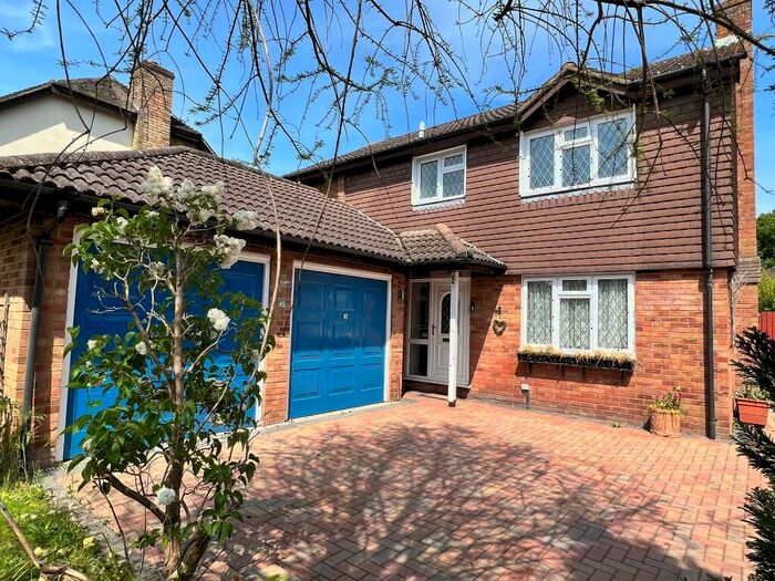 4 Bedroom Detached House To Rent In Chineham, Basingstoke, Hampshire, RG24