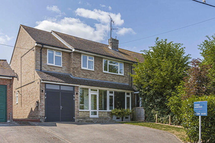 4 Bedroom Semi-Detached House For Sale In High Street, Chalgrove, OX44