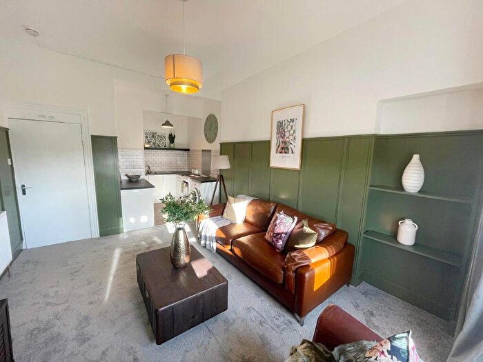 1 Bedroom Flat To Rent In Govan Road, Govan, Glasgow, G51