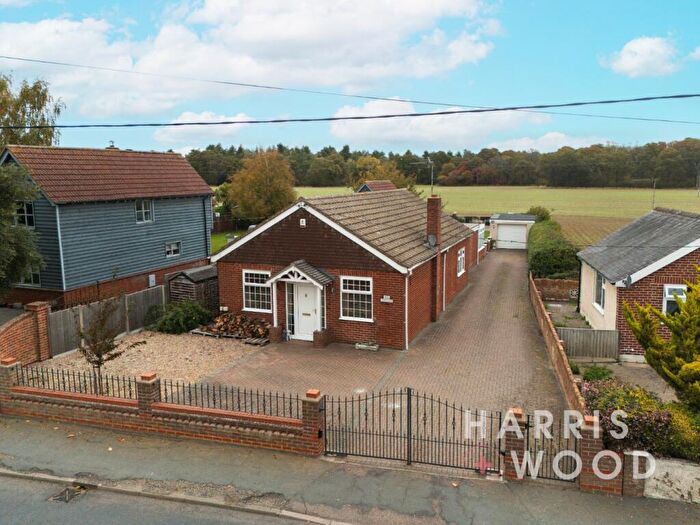 3 Bedroom Detached Bungalow For Sale In Weeley, Clacton Road, Clacton-on-sea, CO16