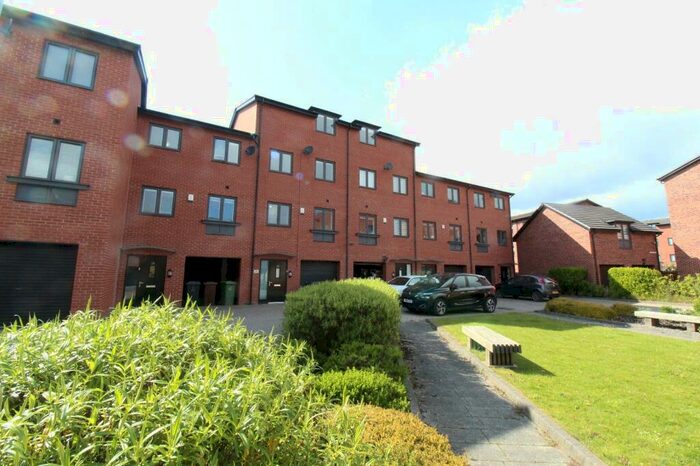 4 Bedroom House To Rent In Cable Place, Hunslet, Leeds, West Yorkshire, LS10