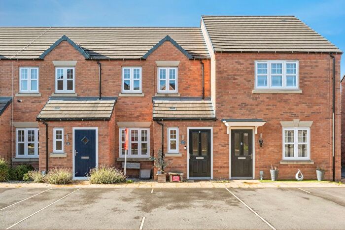 2 Bedroom End Of Terrace House For Sale In Linby Drive, Doncaster, South Yorkshire, DN11