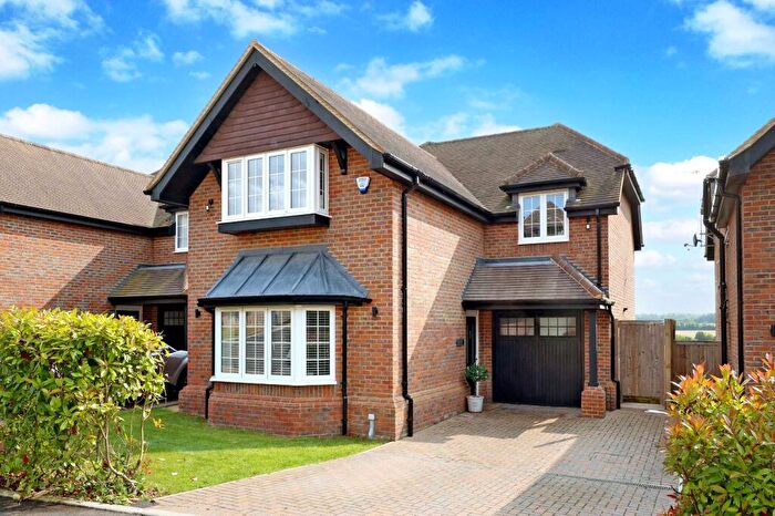 4 Bedroom House For Sale In Franklin Close, Chesham, HP5