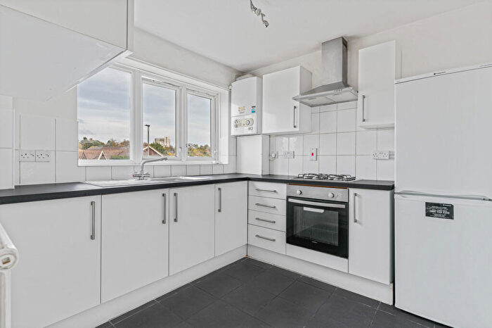 1 Bedroom Apartment For Sale In Hillside Road, Bromley, BR2