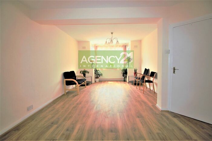 3 Bedroom Terraced House To Rent In Fourth Avenue, Manor Park, E12