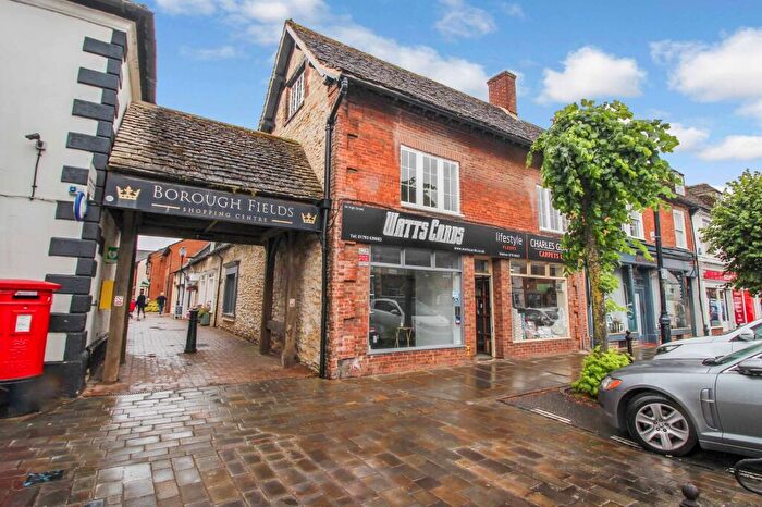 1 Bedroom Flat To Rent In High Street, Royal Wootton Bassett, SN4