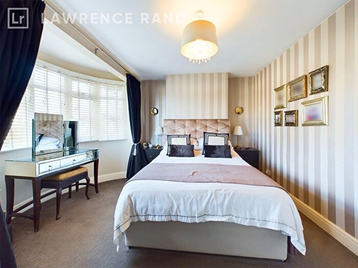 3 Bedroom End Of Terrace House For Sale In Exmouth Road, Ruislip, Middlesex, HA4
