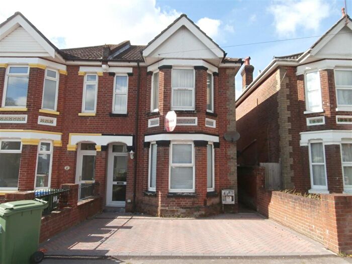 5 Bedroom Semi Detached House To Rent In Morris Road, Southampton, SO15