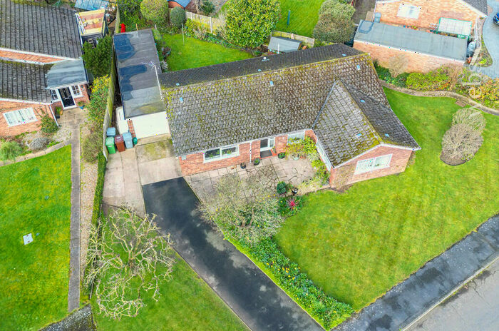 4 Bedroom Detached Bungalow For Sale In Riverview Drive, Upton, NR13