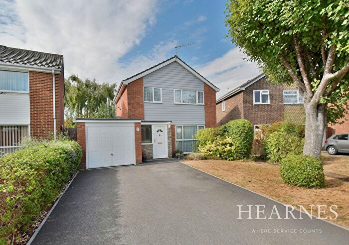 3 Bedroom Detached House For Sale In Cammel Road, West Parley, Ferndown, BH22