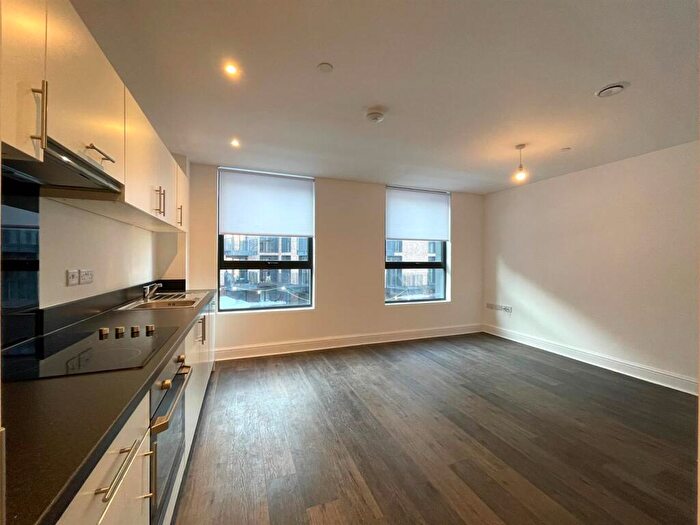 1 Bedroom Apartment To Rent In Leigh Street, High Wycombe, HP11