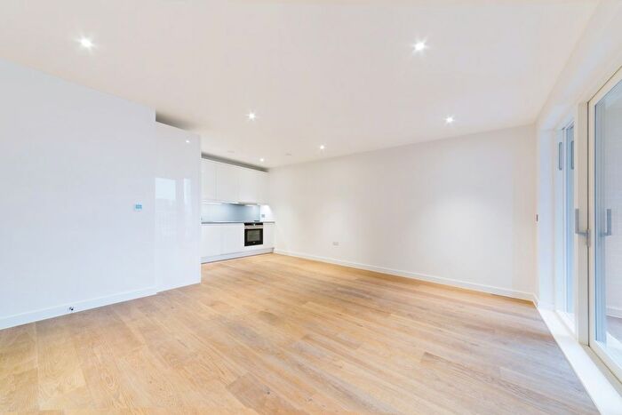 1 Bedroom Flat To Rent In Reverence House, Colindale, Lismore Boulevard, Colindale, London, NW9