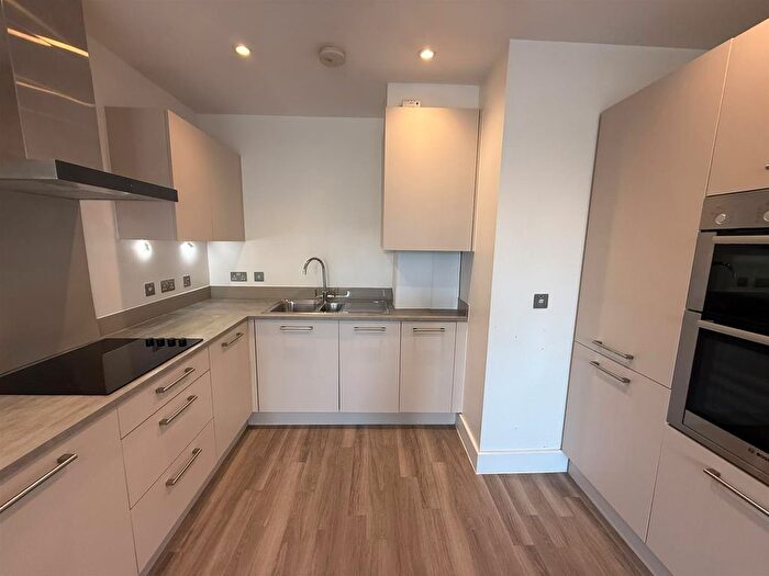 1 Bedroom Flat For Sale In London Road, Isleworth, TW7