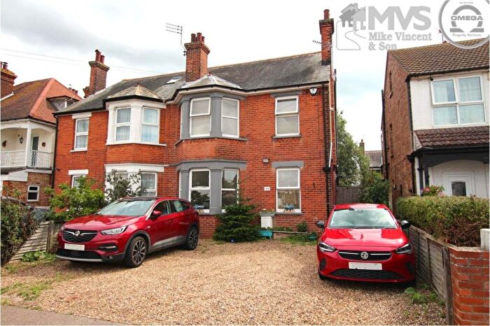 6 Bedroom Semi-Detached House For Sale In Hayes Road, Clacton-on-Sea, CO15