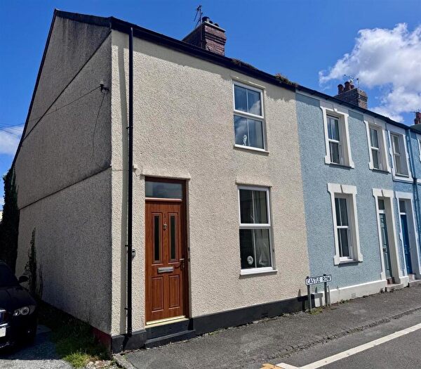 2 Bedroom End Of Terrace House For Sale In Castle Row, Beaumaris, LL58