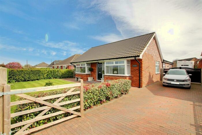 2 Bedroom Detached Bungalow For Sale In Golf Road, Mablethorpe, LN12