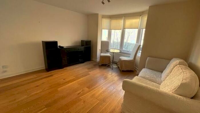 1 Bedroom Flat To Rent In Atholl Crescent Lane, Edinburgh, EH3