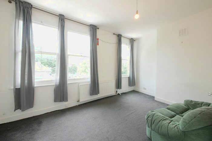 2 Bedroom Flat To Rent In Hornsey Chambers, Clapton, E5