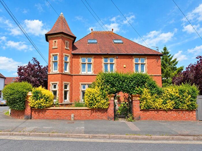 1 Bedroom Flat For Sale In Thame, Oxfordshire, OX9