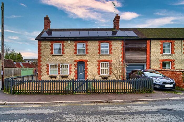 4 Bedroom Semi Detached House For Sale In Water Street, Mere, BA12