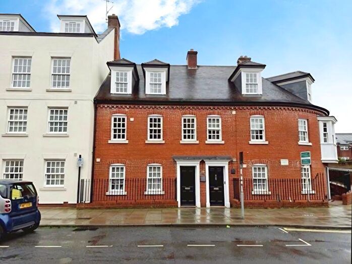 3 Bedroom Maisonette For Sale In Magdalene Court, Salisbury ***No Onward Chain***, SP1