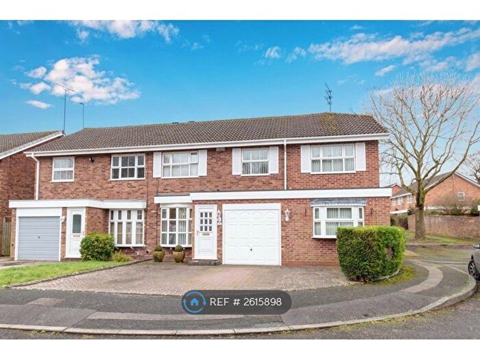 4 Bedroom Semi-Detached House To Rent In Edgmond Close, Redditch, B98