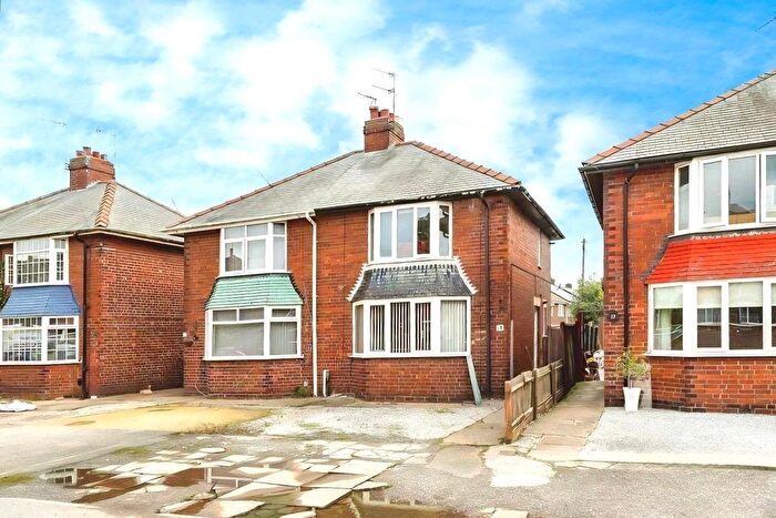 2 Bedroom Semi Detached House For Sale In Tennyson Avenue, Thorne, Doncaster, South Yorkshire, DN8