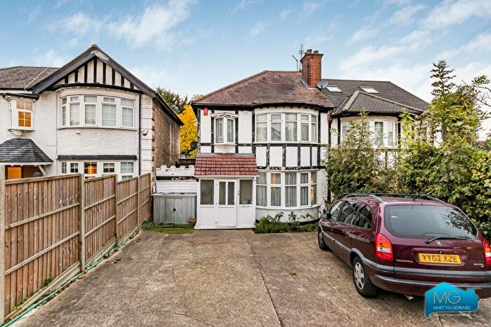 3 Bedroom Semi-Detached House To Rent In Nether Street, London, N3