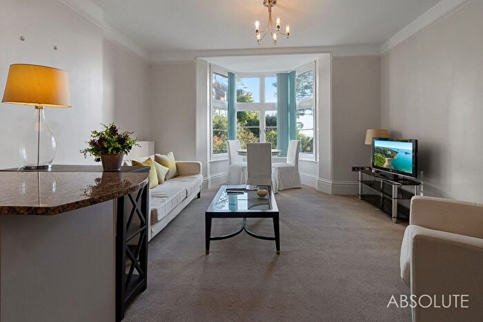 1 Bedroom Flat For Sale In Middle Lincombe Road, Torquay, TQ1