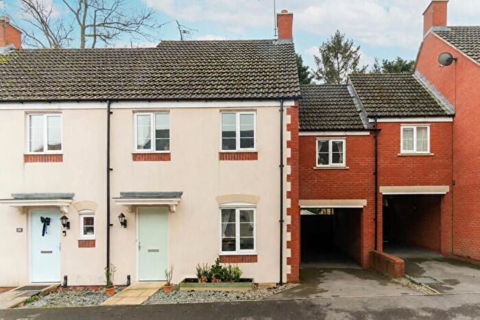 3 Bedroom Semi-Detached House To Rent In Cossor Road Pewsey, SN9