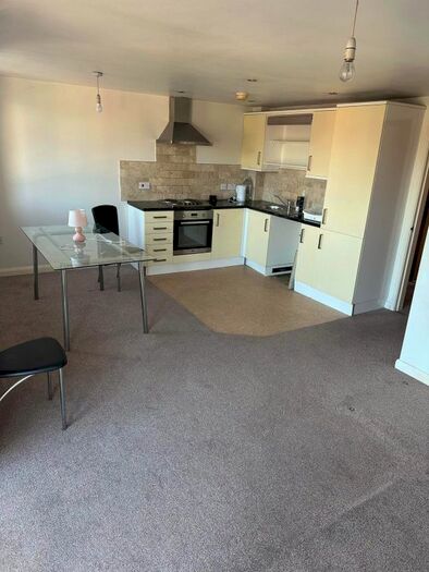 2 Bedroom Flat To Rent In Denmark Street, Wakefield, West Yorkshire, WF1