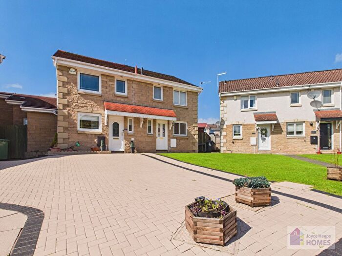 3 Bedroom Semi-Detached House For Sale In Calderside Grove, Calderwood, East Kilbride, G74