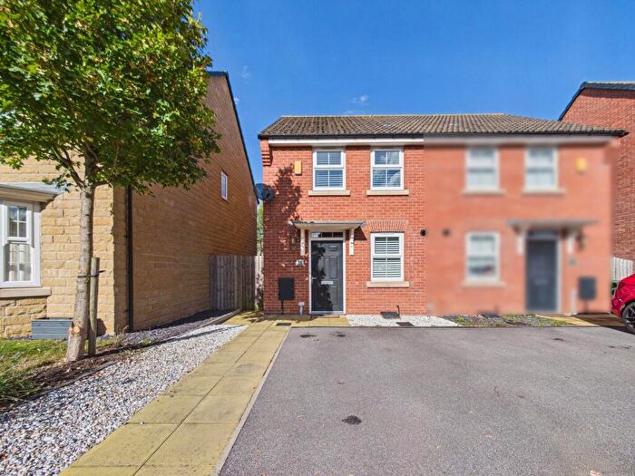 2 Bedroom Semi-Detached House For Sale In Park Road, Oulton, Leeds, LS26