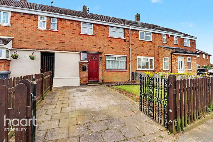 3 Bedroom Terraced House For Sale In Littlechurch Road, Luton, LU2