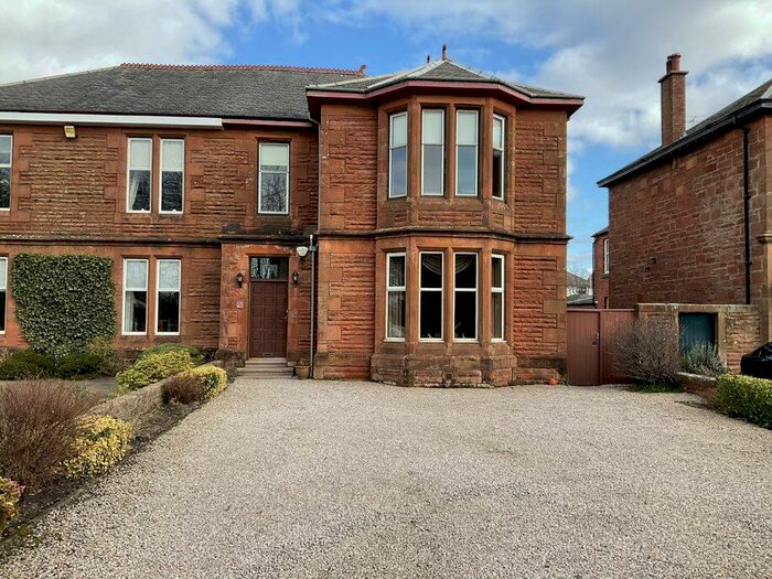 2 Bedroom Flat To Rent In Bentinck Drive, Troon, South Ayrshire, KA10
