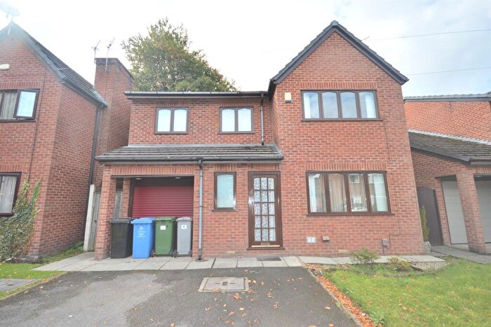 4 Bedroom Detached House To Rent In Northwood Grove, Sale, M33