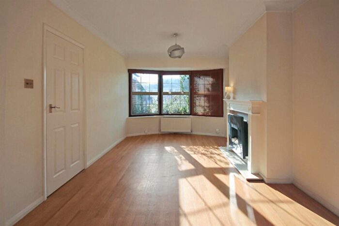 5 Bedroom Semi-Detached House To Rent In Highview Avenue North, Patcham, Brighton, BN1