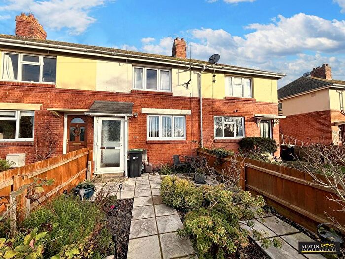 2 Bedroom Property For Sale In Sutton Road, Weymouth, DT3