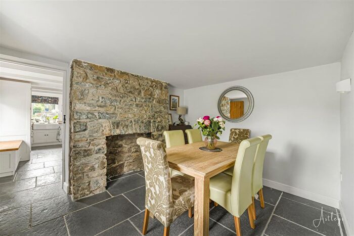 3 Bedroom Detached House For Sale In Parkmill, Swansea, SA3