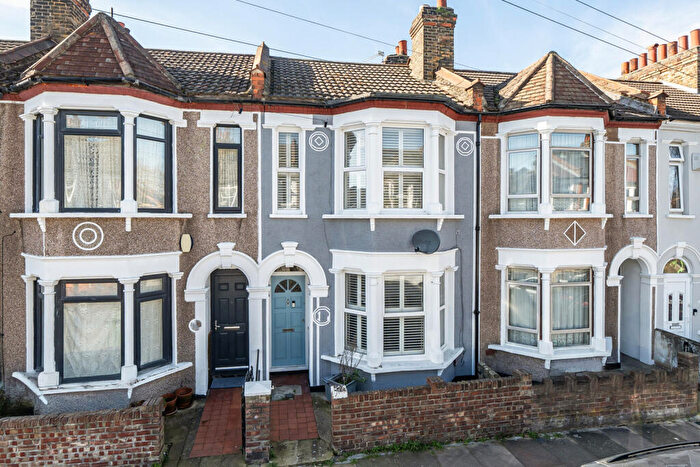 2 Bedroom Terraced House For Sale In Silvermere Road, London, SE6