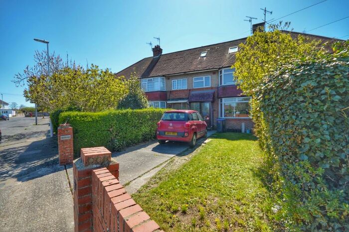 4 Bedroom Terraced House To Rent In Sackville Way, Worthing, BN14